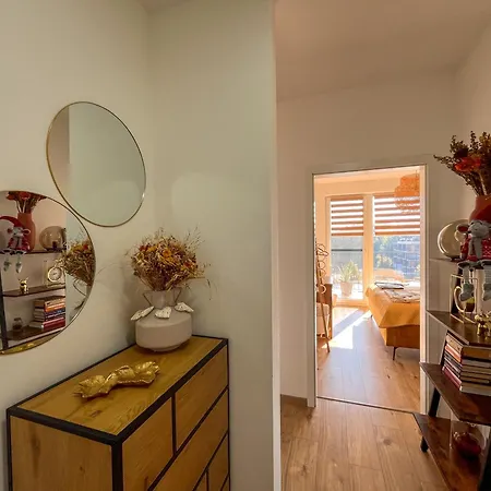 V Meste アパート