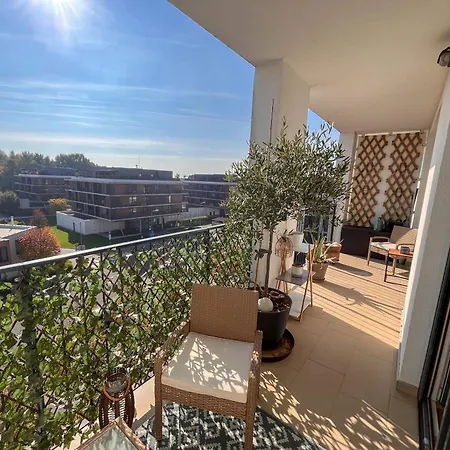 V Meste Διαμέρισμα *